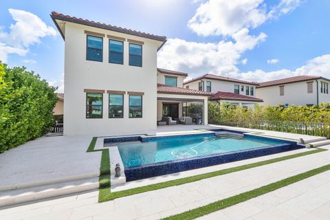 Tiny photo for 8775 E Baypoint Circle, Parkland, FL 33076 (MLS # B26014501)