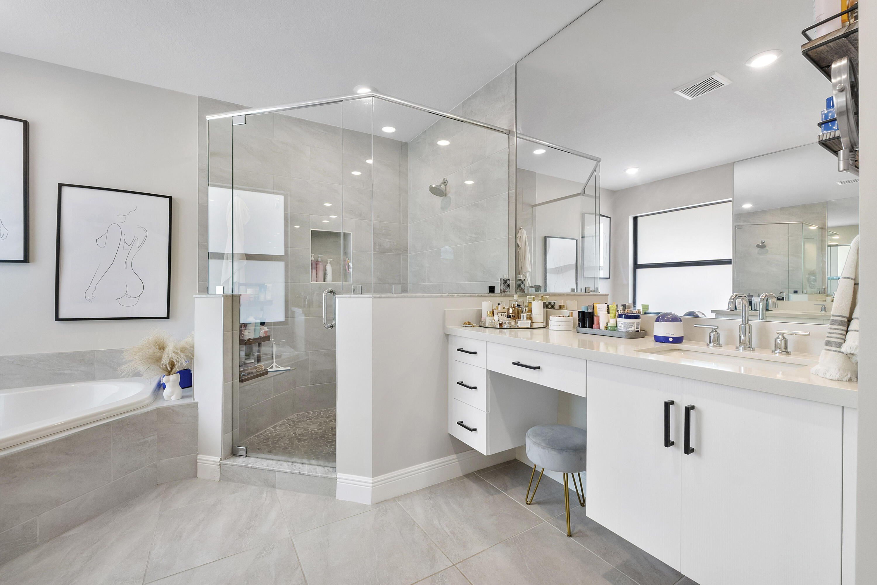 PARKLAND BAY - Residential