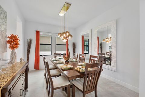 Tiny photo for 8775 E Baypoint Circle, Parkland, FL 33076 (MLS # B26014501)