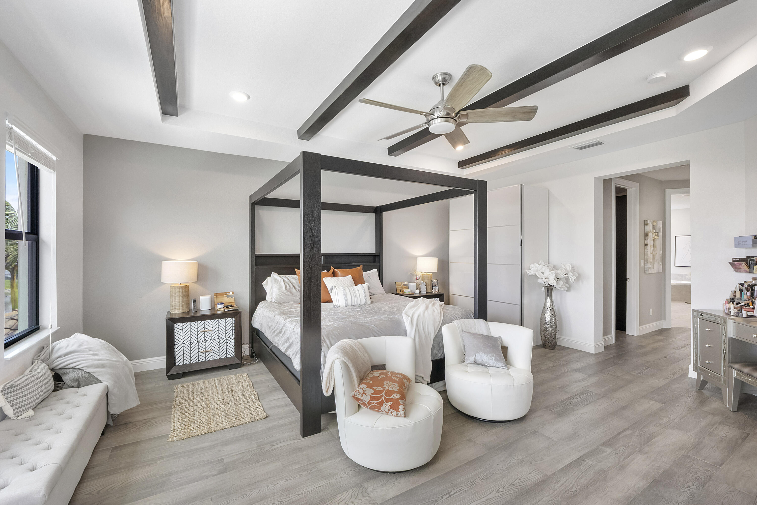 PARKLAND BAY - Residential