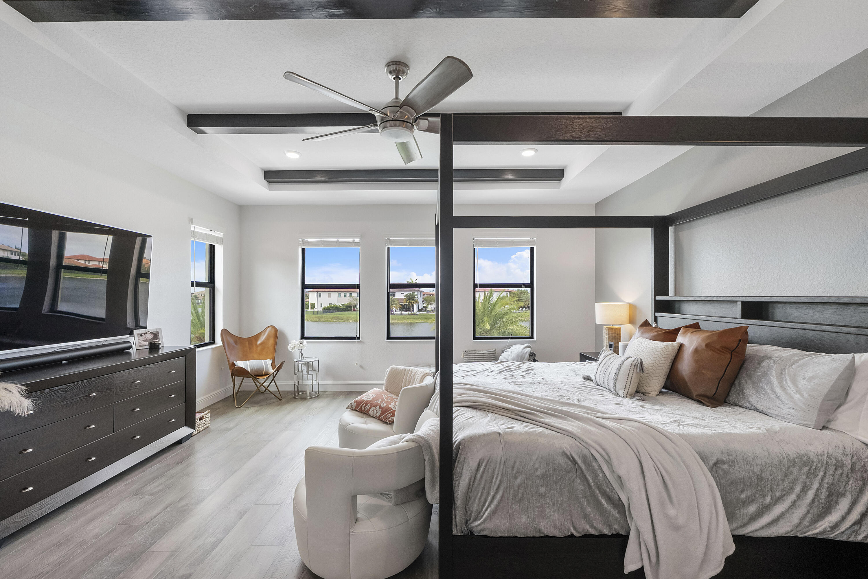 PARKLAND BAY - Residential