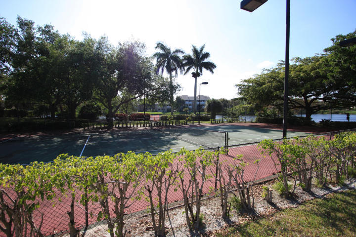 BOYNTON LANDINGS CONDO - Residential Lease