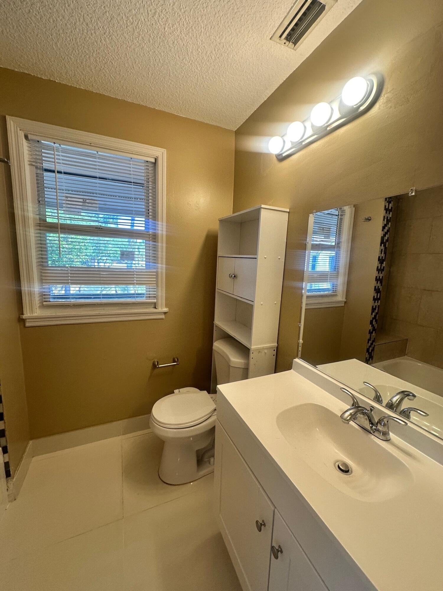 BOYNTON LANDINGS CONDO - Residential Lease