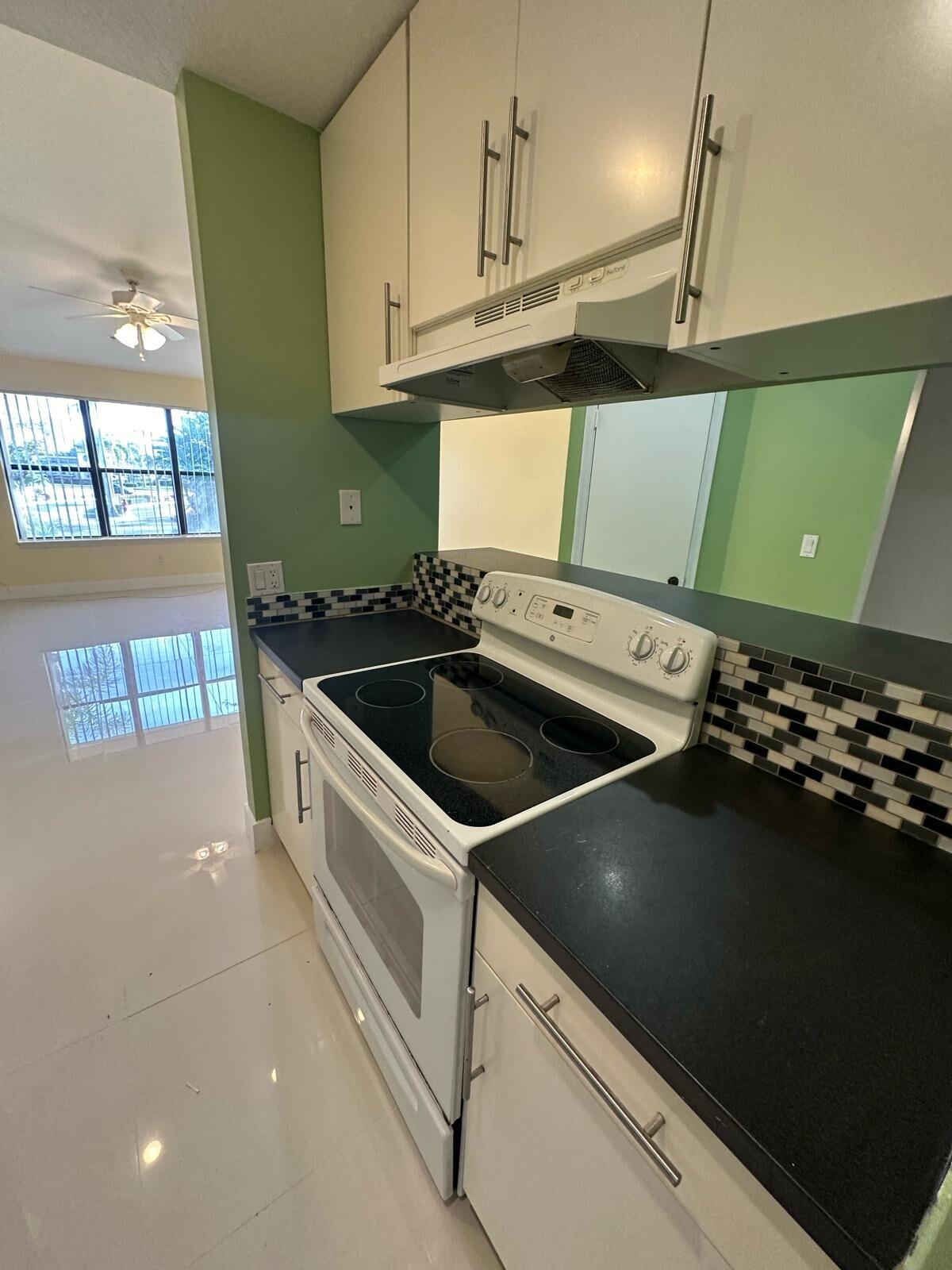 BOYNTON LANDINGS CONDO - Residential Lease