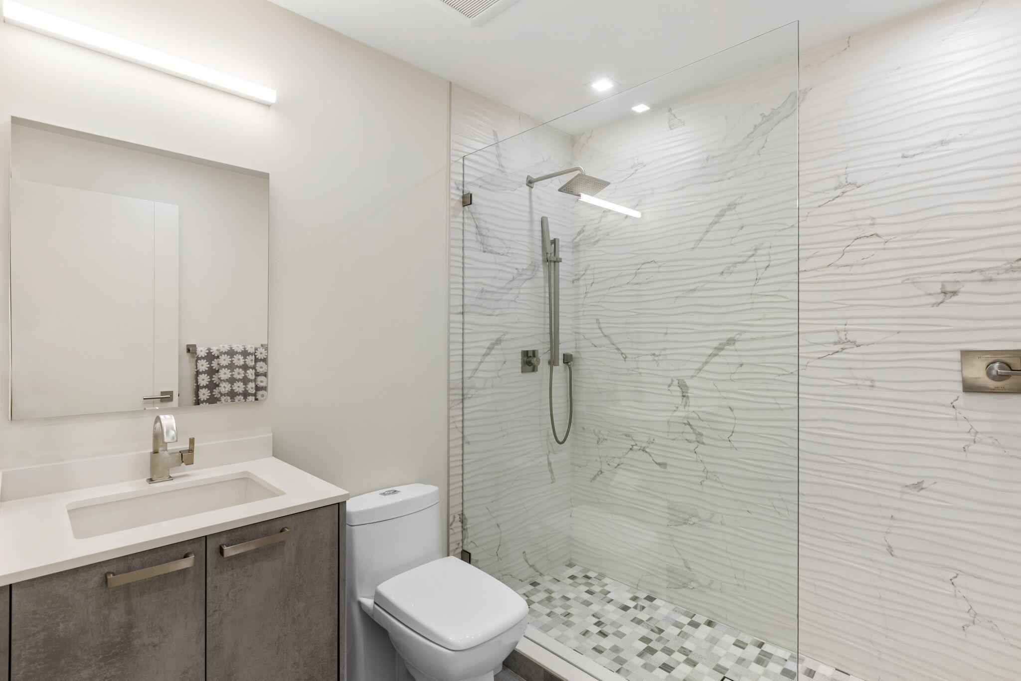 Old School Square Histori - Residential