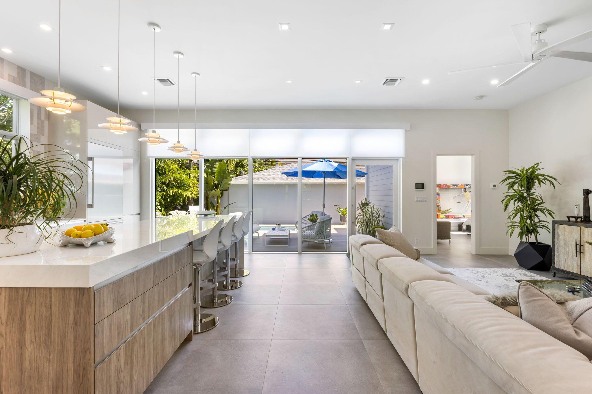 Old School Square Histori - Residential