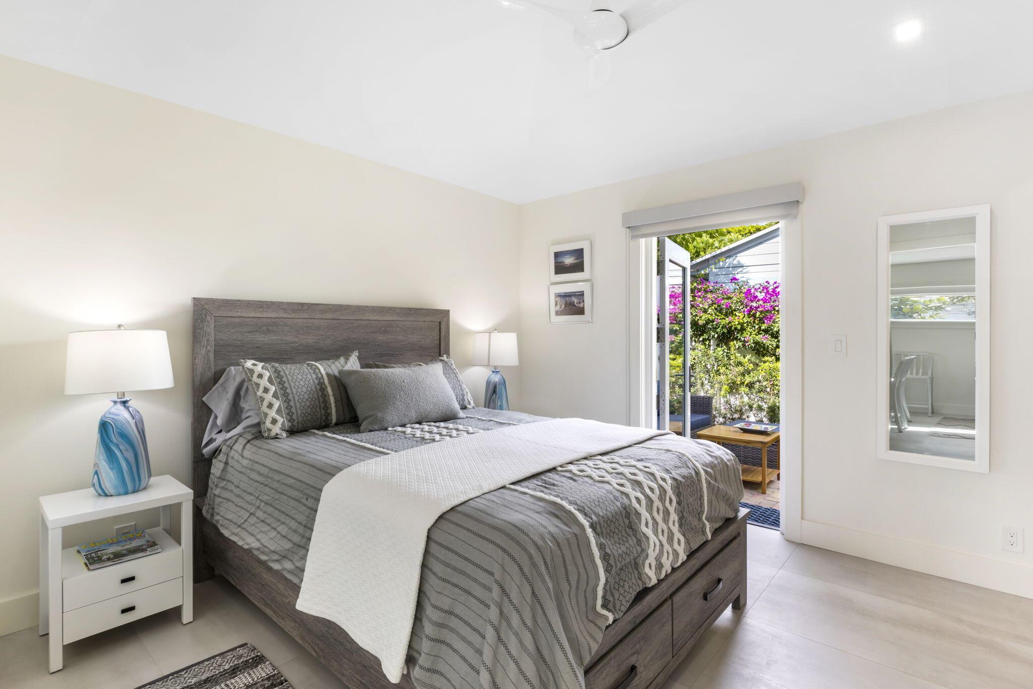 Old School Square Histori - Residential