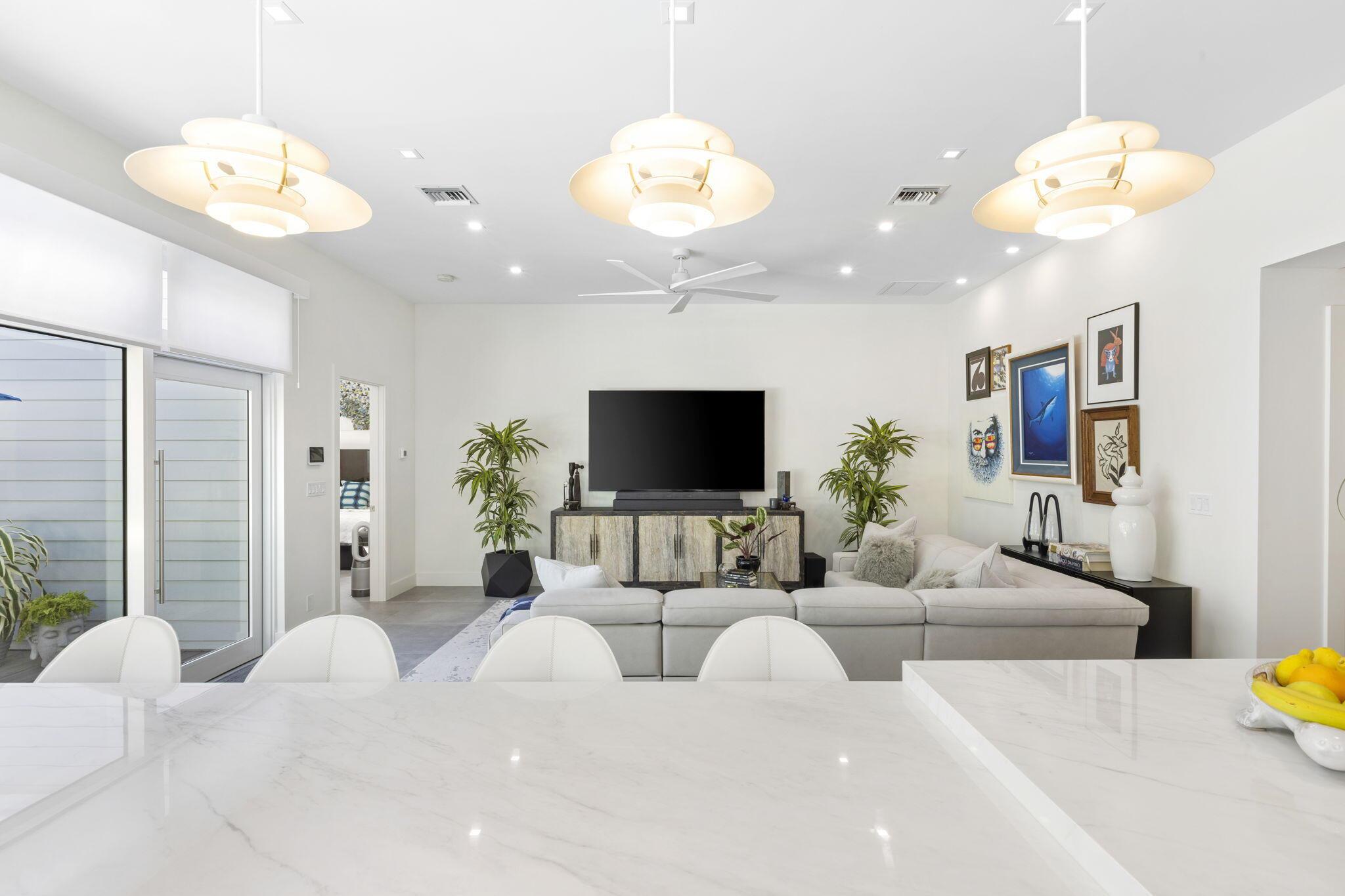 Old School Square Histori - Residential