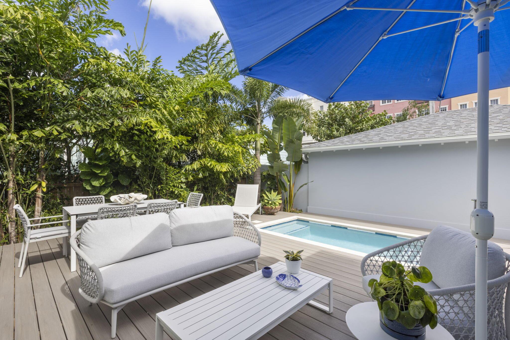 Old School Square Histori - Residential