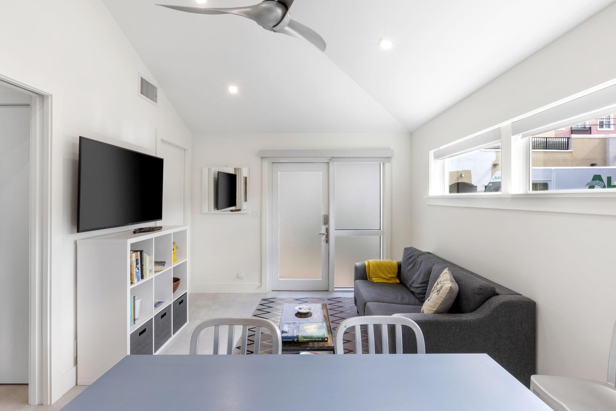 Old School Square Histori - Residential