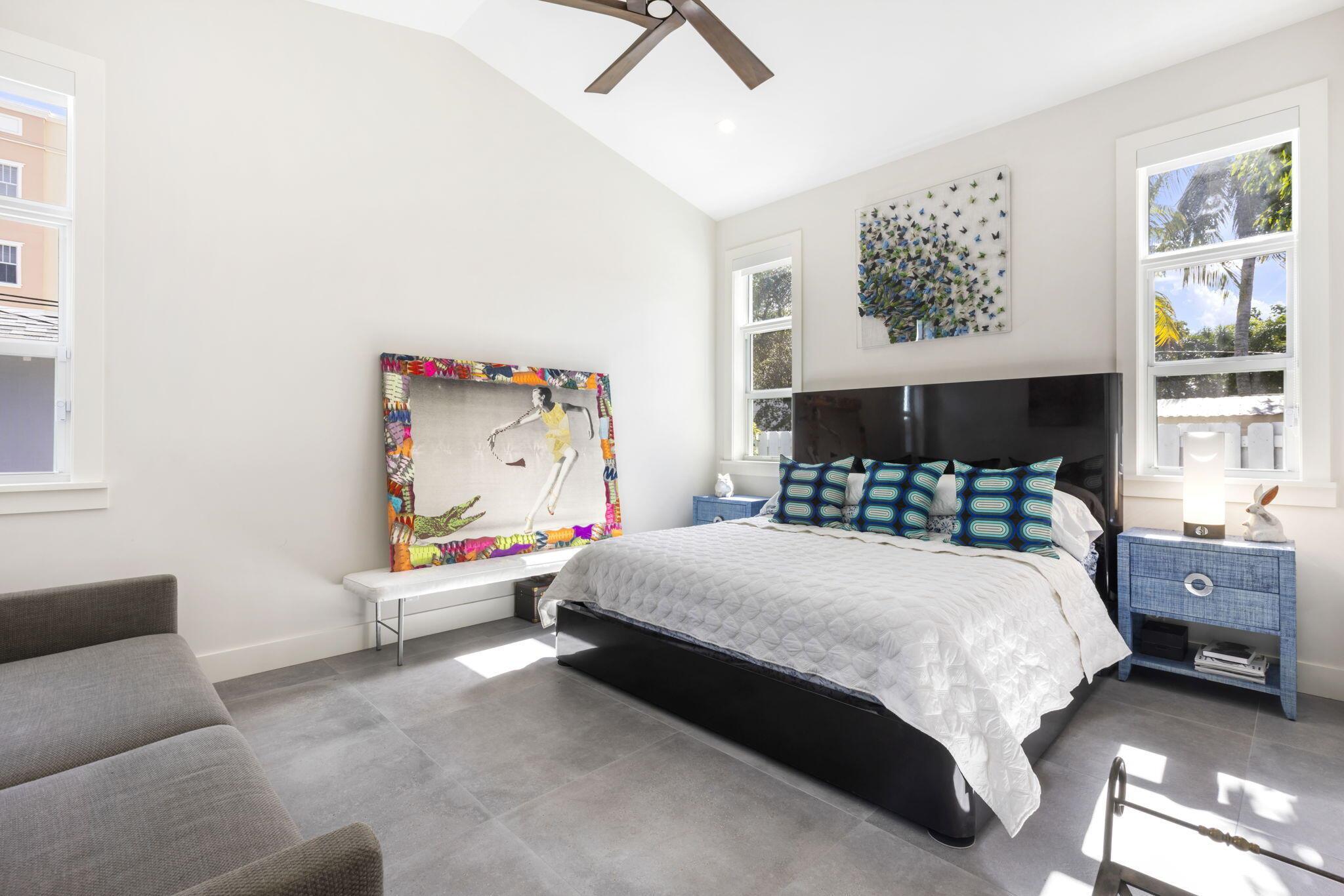 Old School Square Histori - Residential