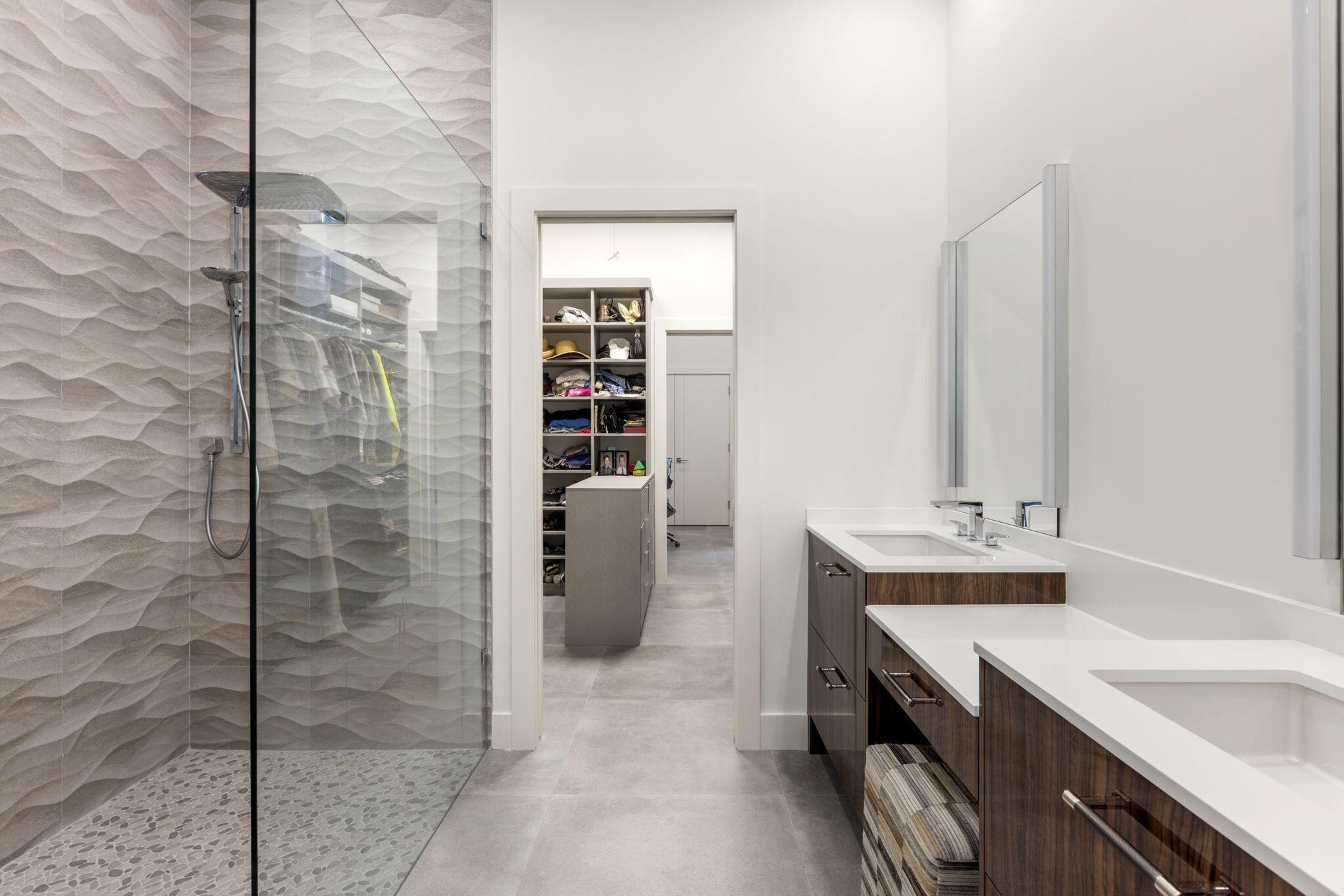 Old School Square Histori - Residential