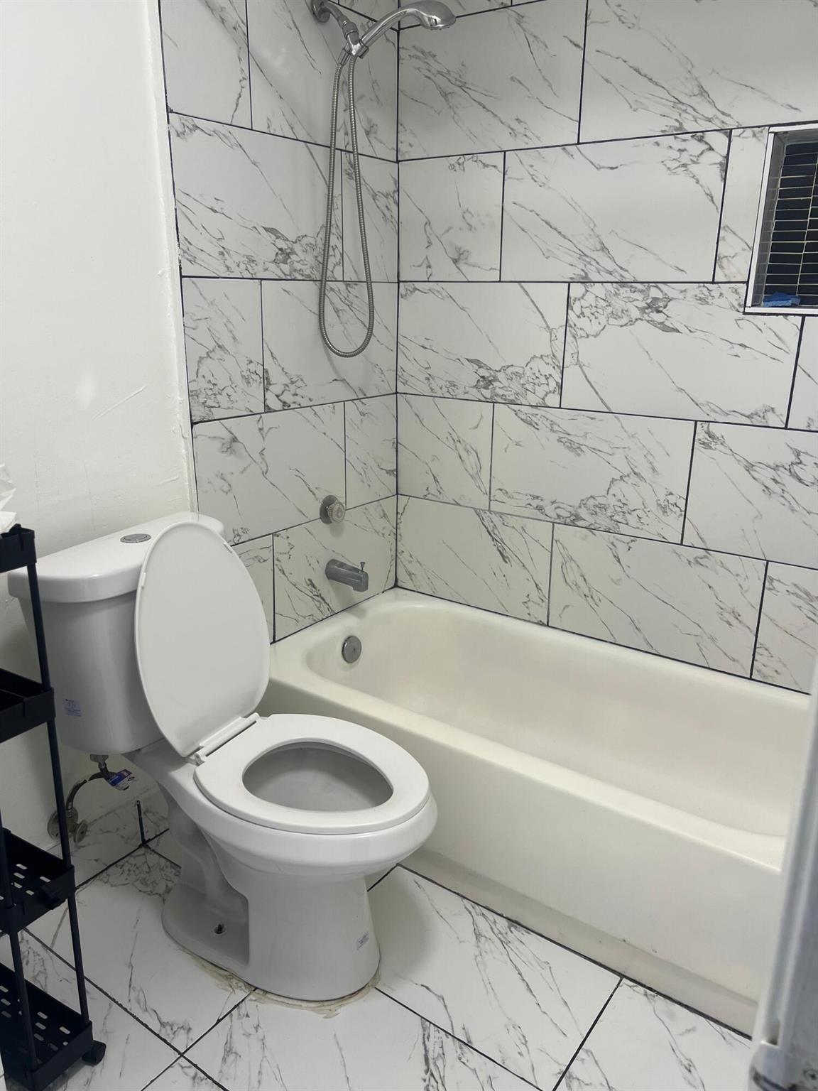 JAMESTOWN CONDO - Residential Lease