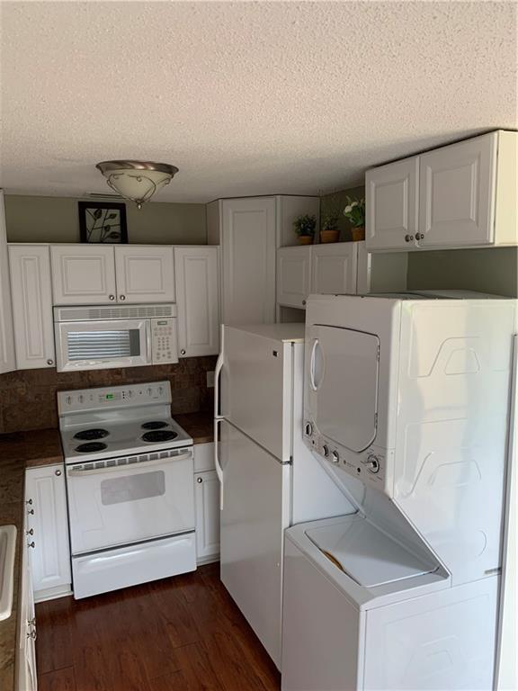 Boca Lakes - Residential