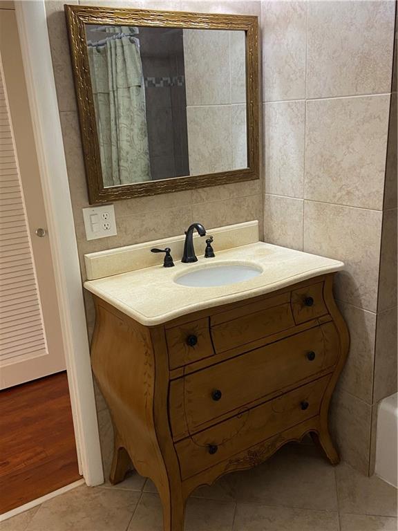 Boca Lakes - Residential