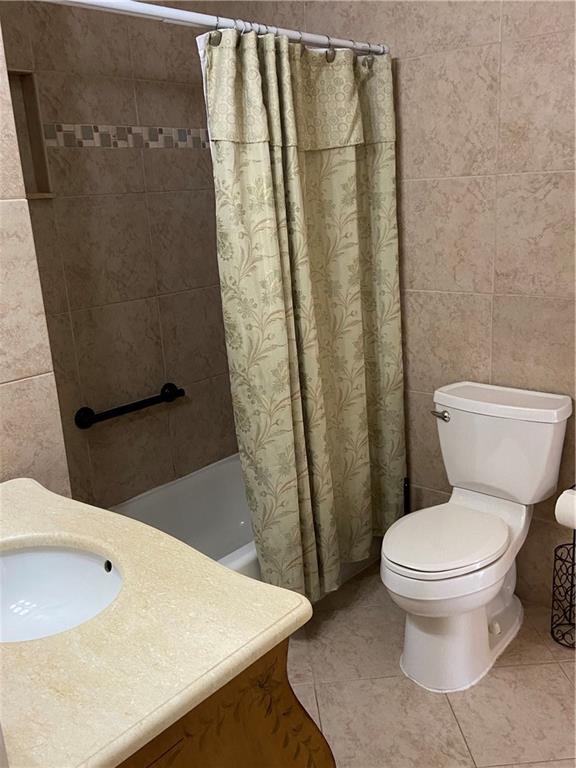 Boca Lakes - Residential