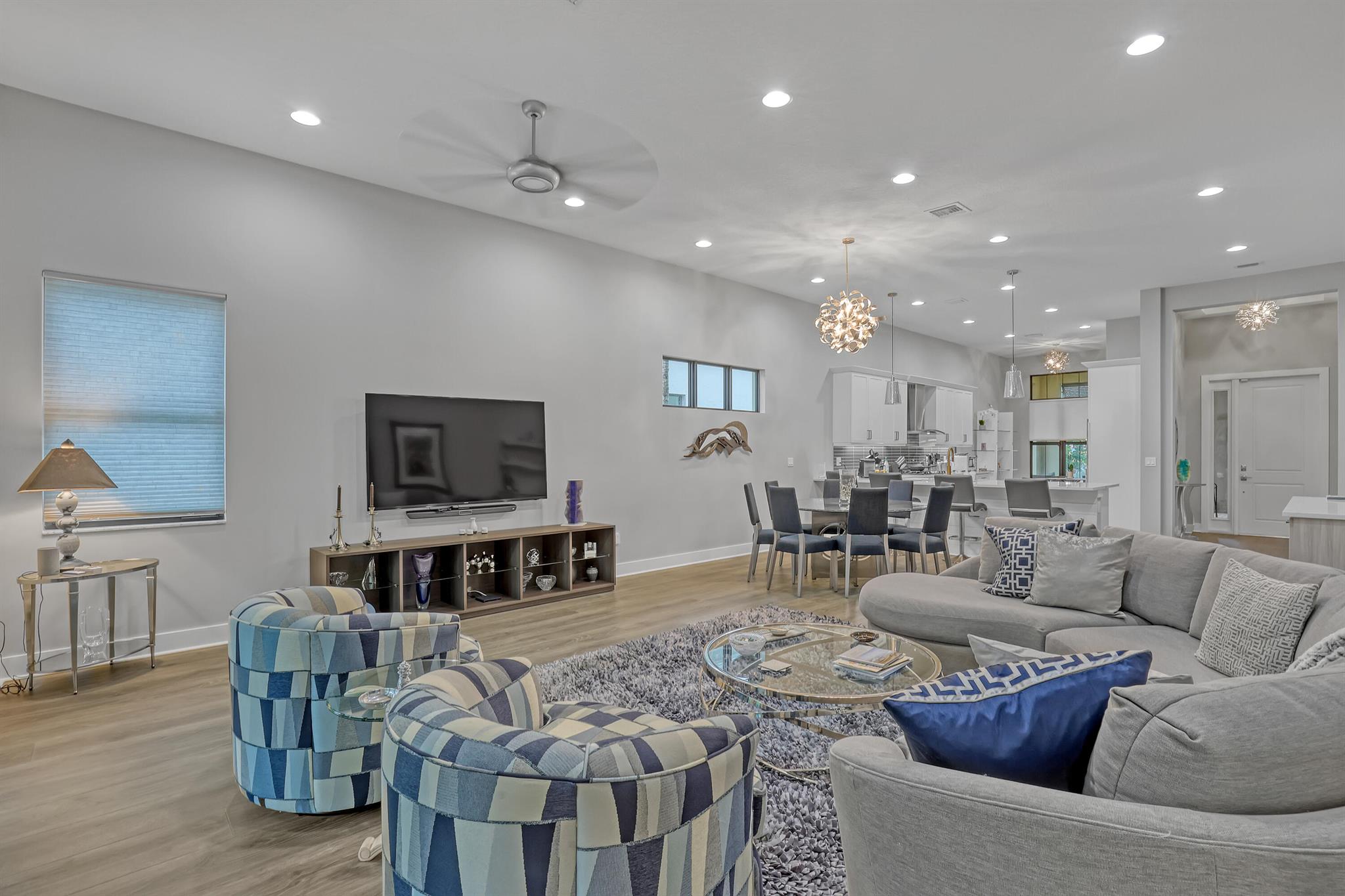ARTISTRY PALM BEACH - Residential
