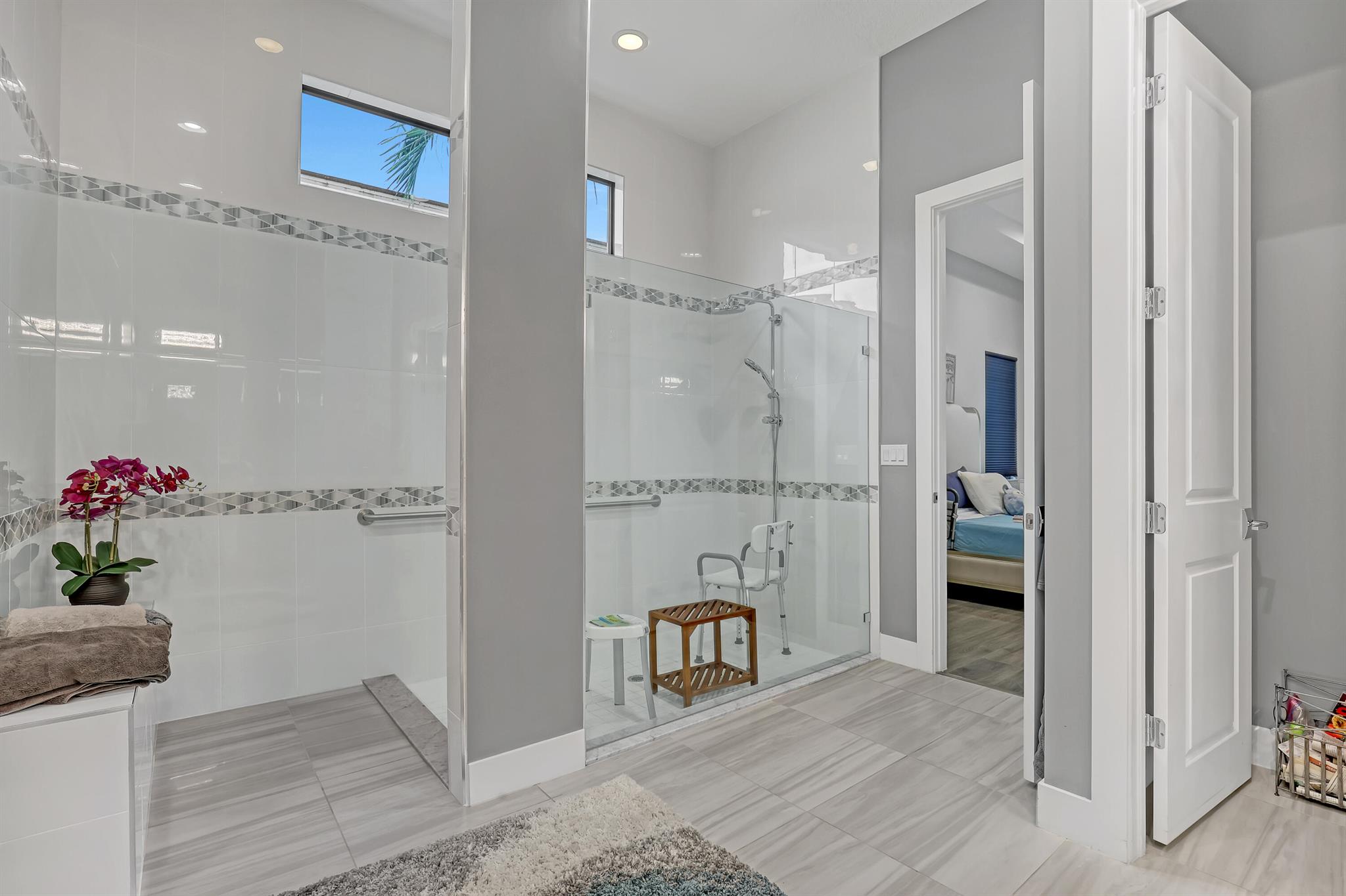 ARTISTRY PALM BEACH - Residential