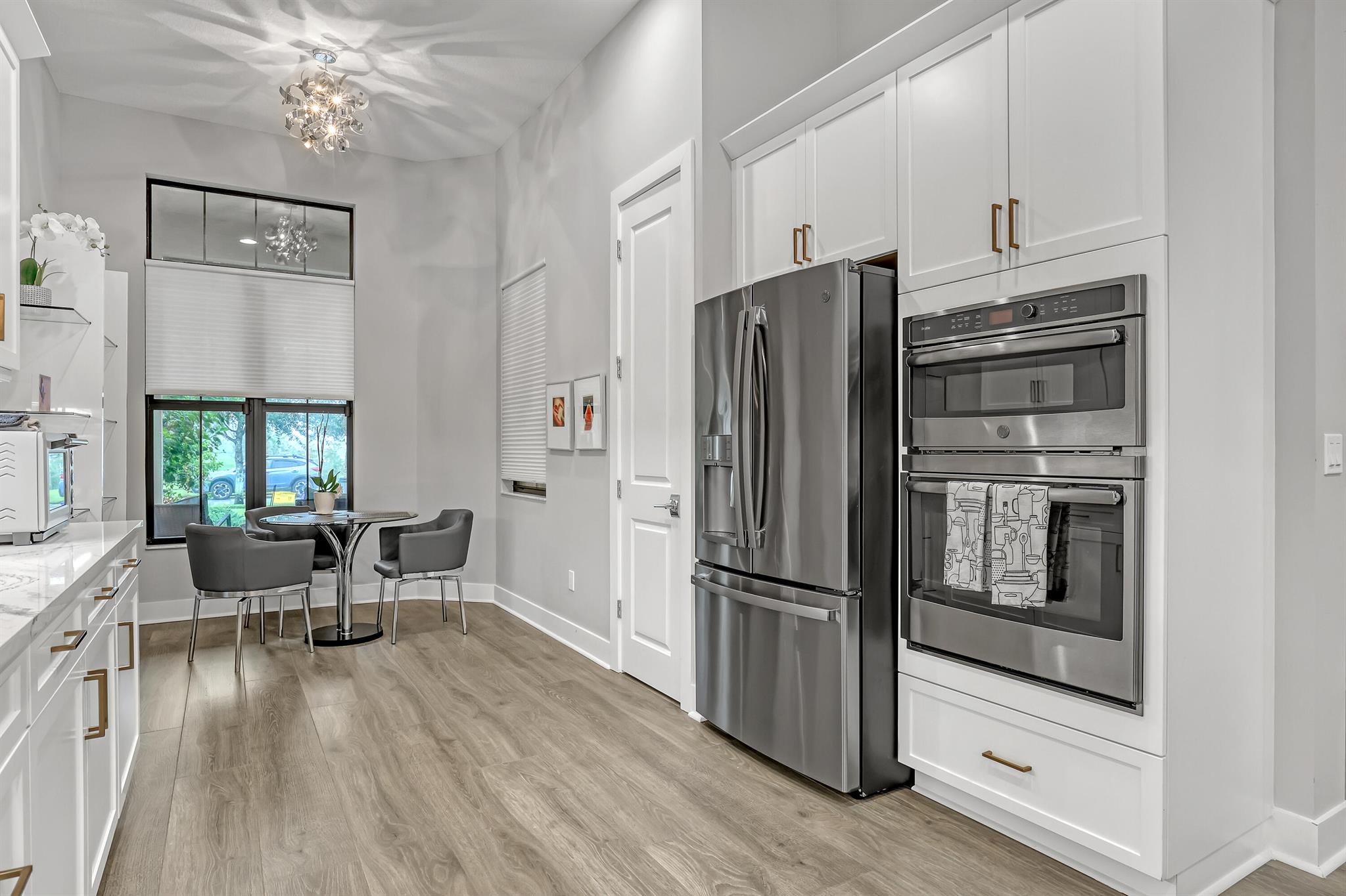 ARTISTRY PALM BEACH - Residential
