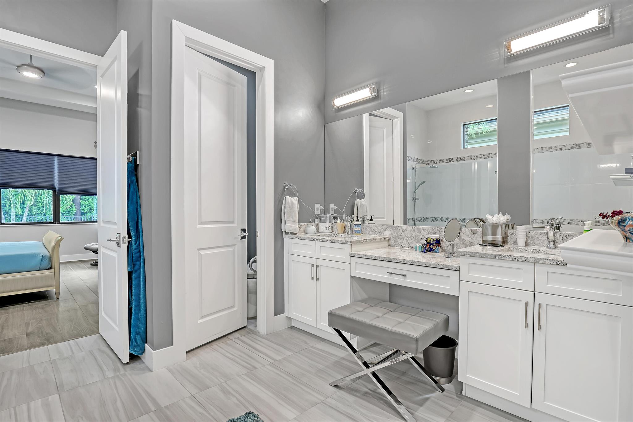 ARTISTRY PALM BEACH - Residential
