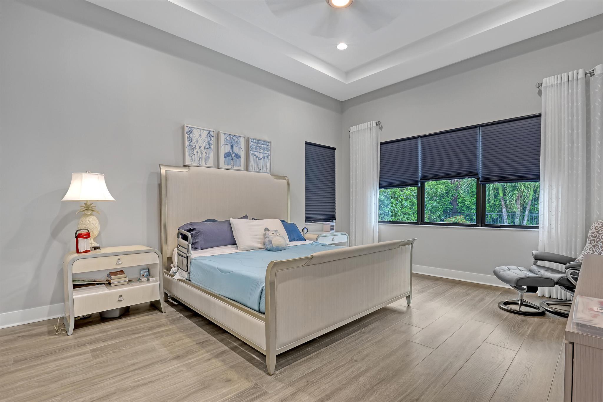 ARTISTRY PALM BEACH - Residential