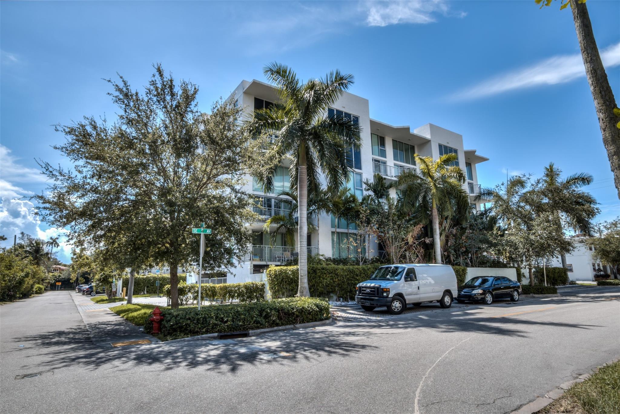 BEVERLY HEIGHTS - Residential Lease