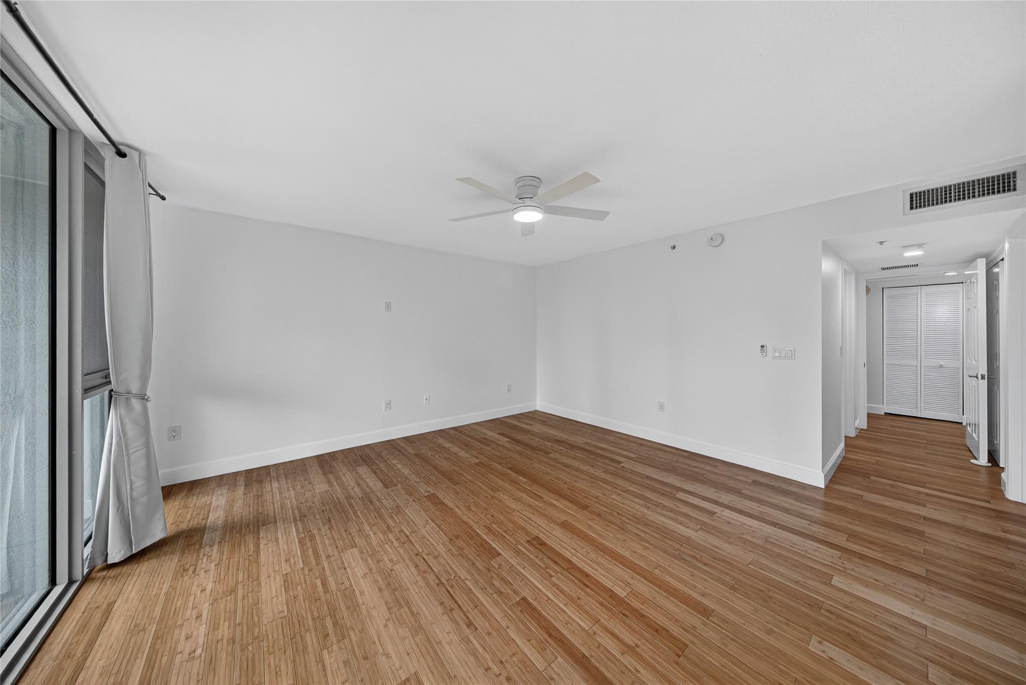 BEVERLY HEIGHTS - Residential Lease