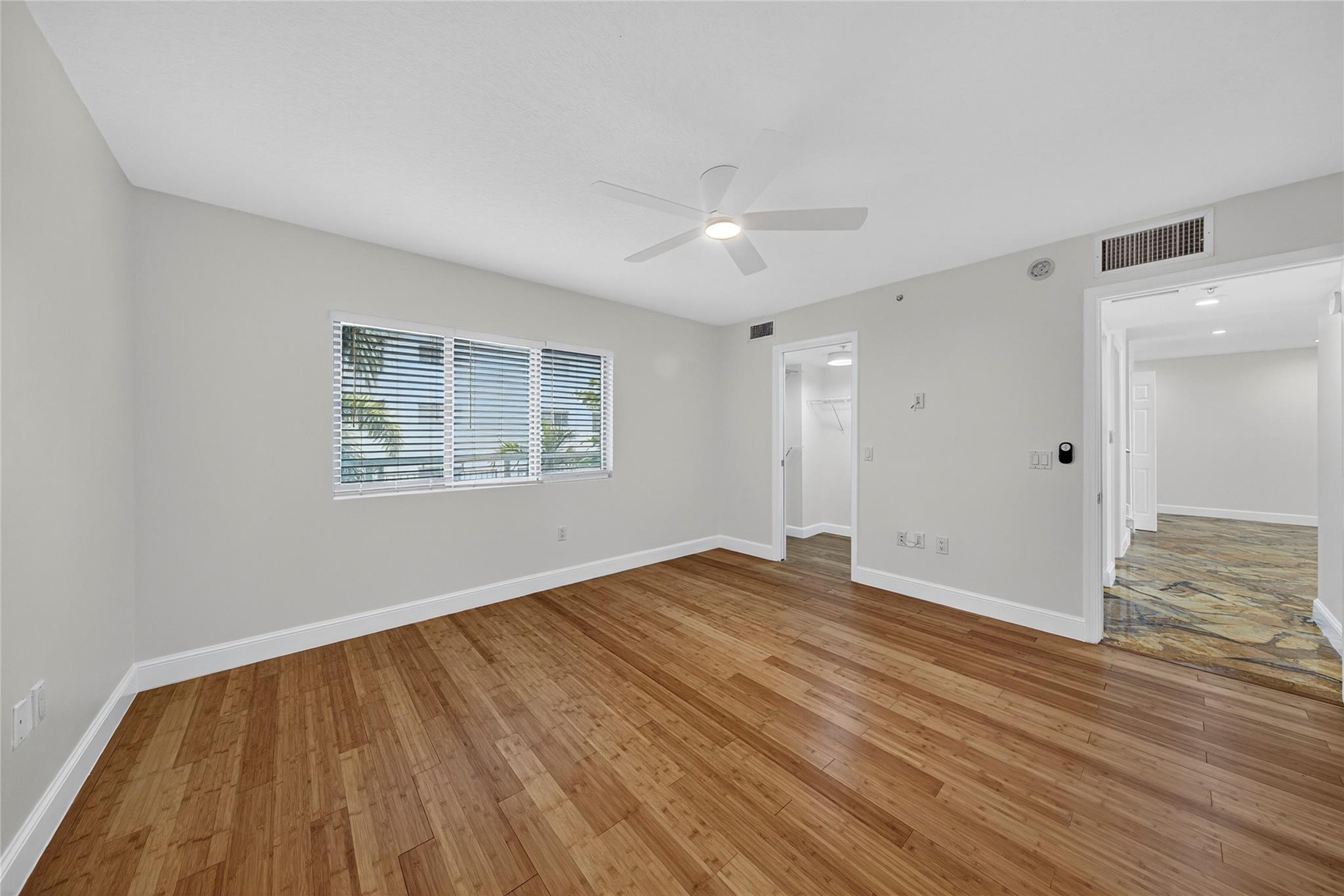 BEVERLY HEIGHTS - Residential Lease