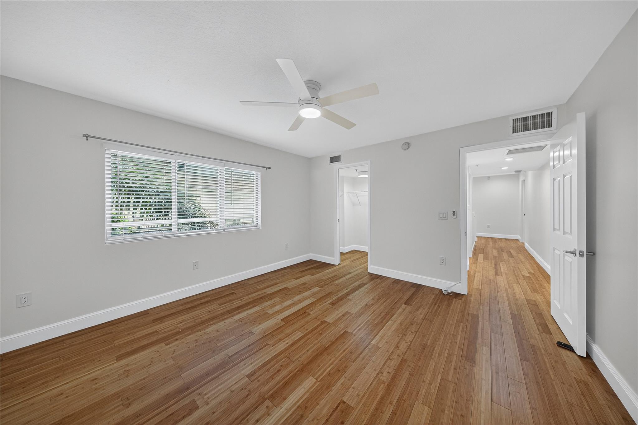 BEVERLY HEIGHTS - Residential Lease