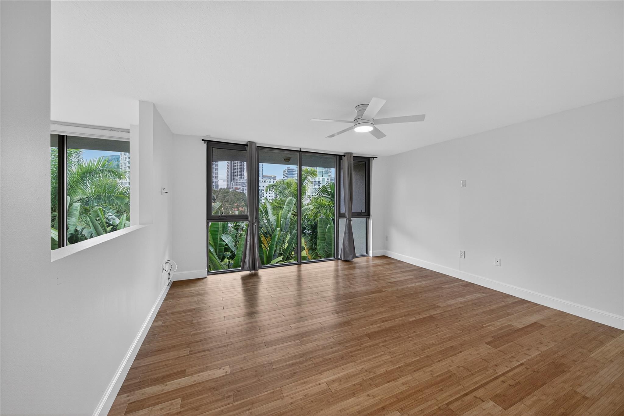 BEVERLY HEIGHTS - Residential Lease