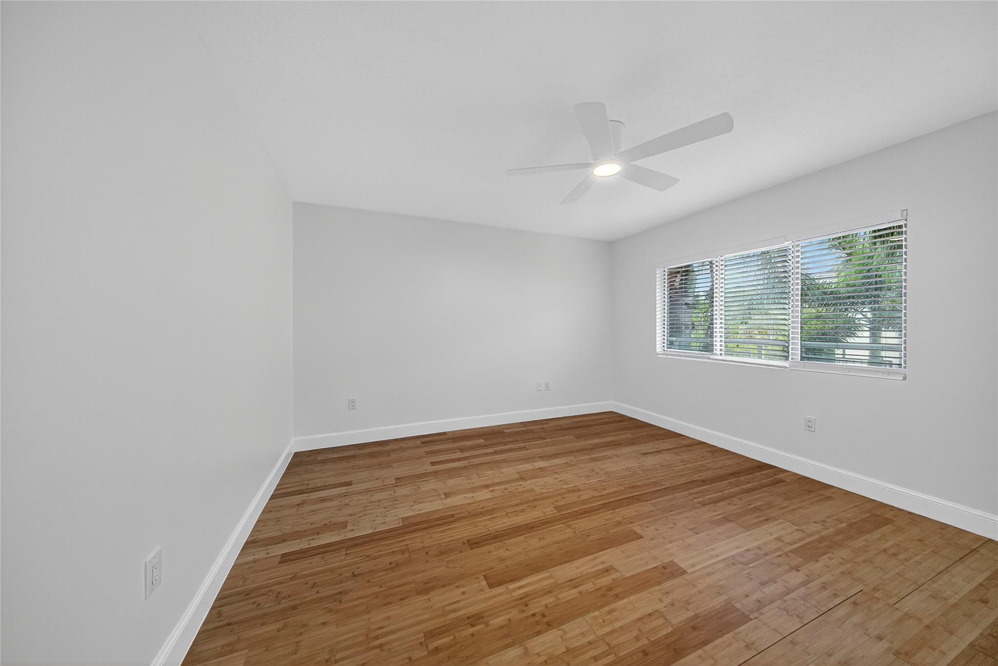 BEVERLY HEIGHTS - Residential Lease