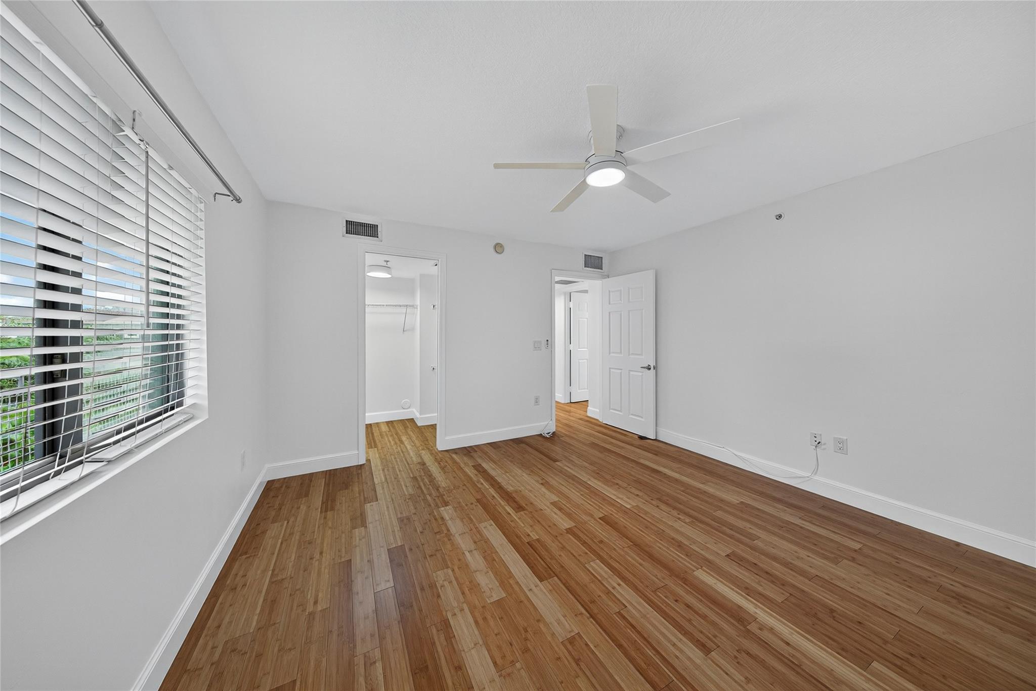 BEVERLY HEIGHTS - Residential Lease