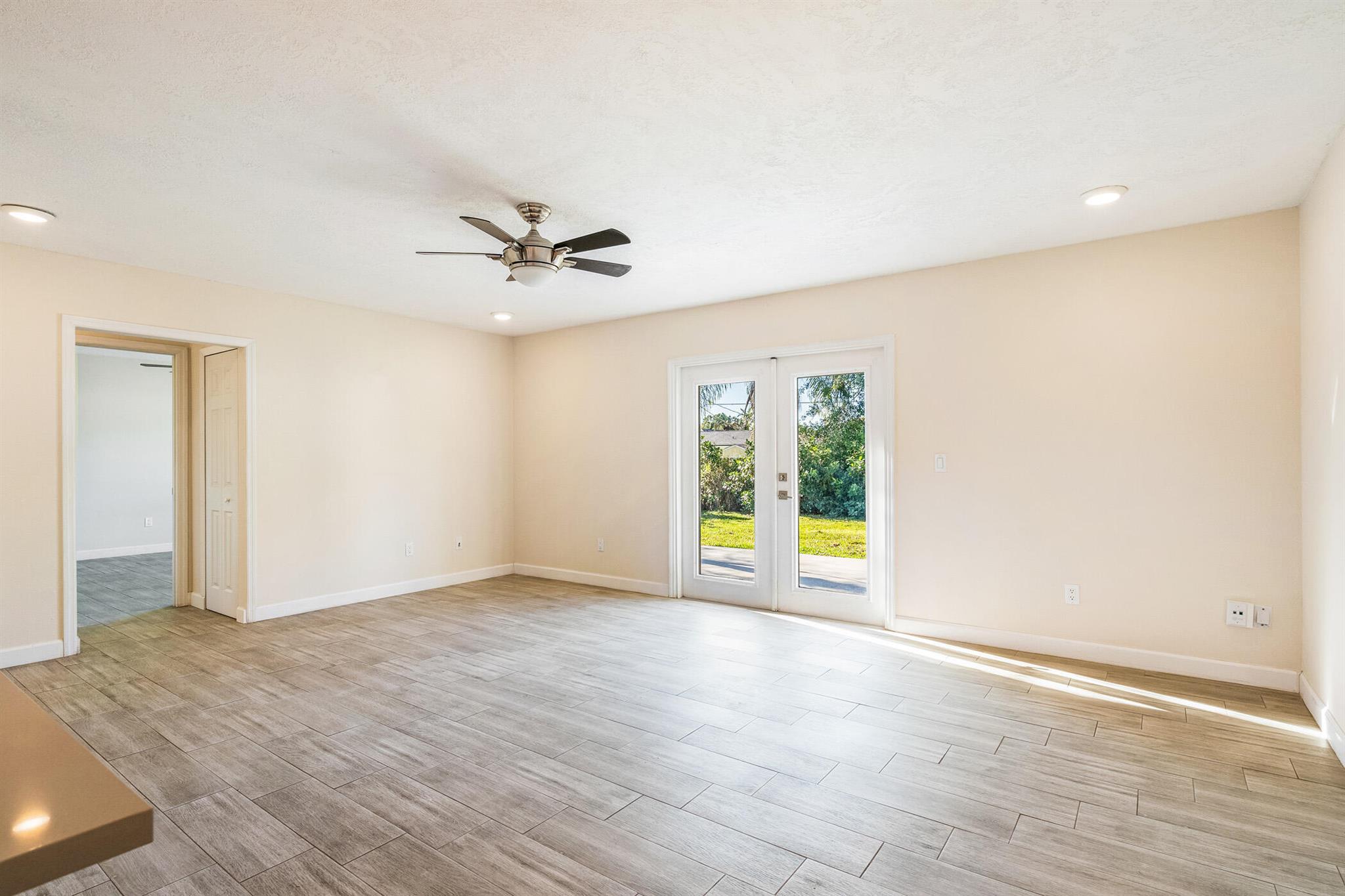 SEBASTIAN HIGHLANDS UNIT 5 - Residential