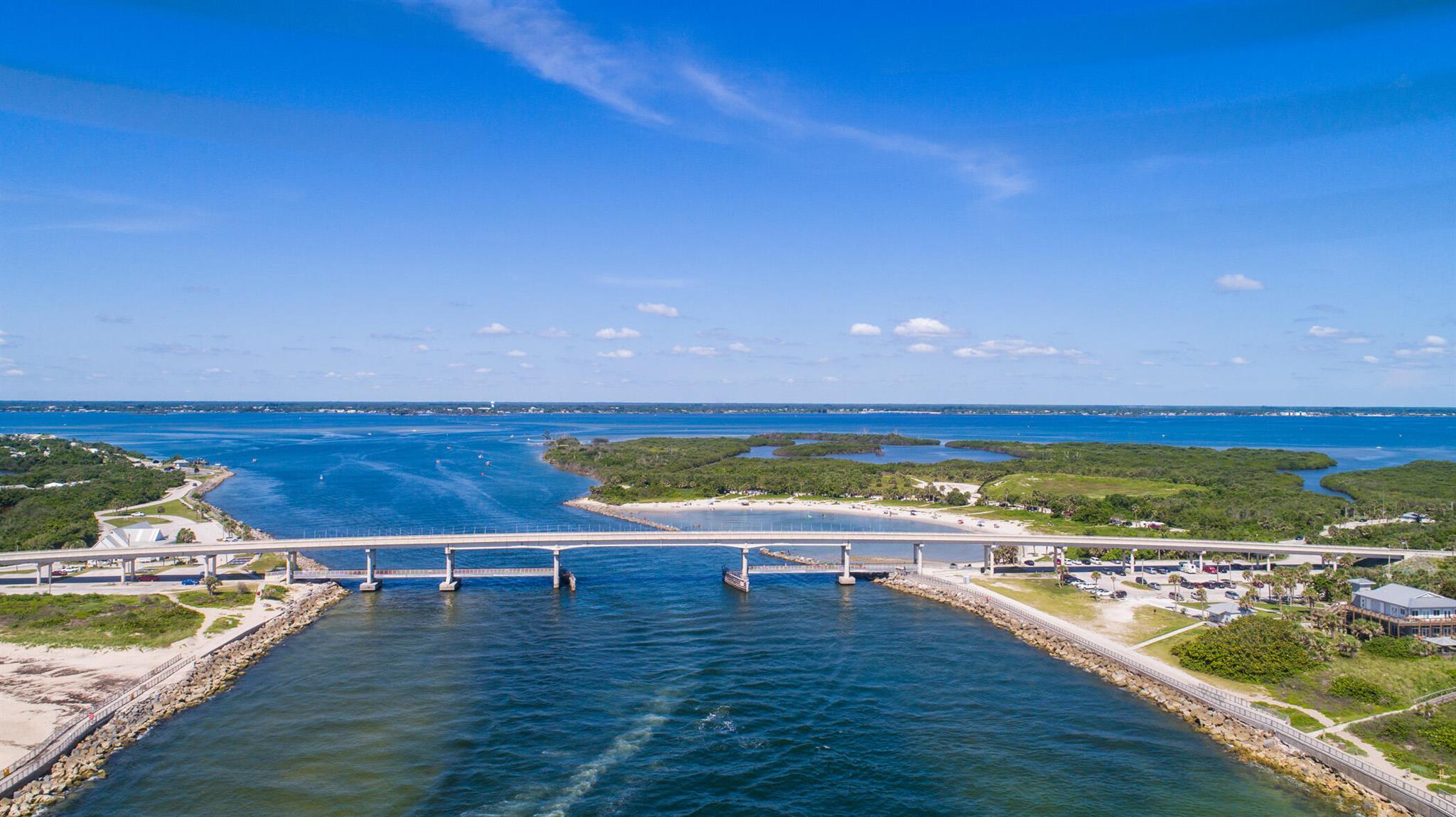 SEBASTIAN HIGHLANDS UNIT 5 - Residential