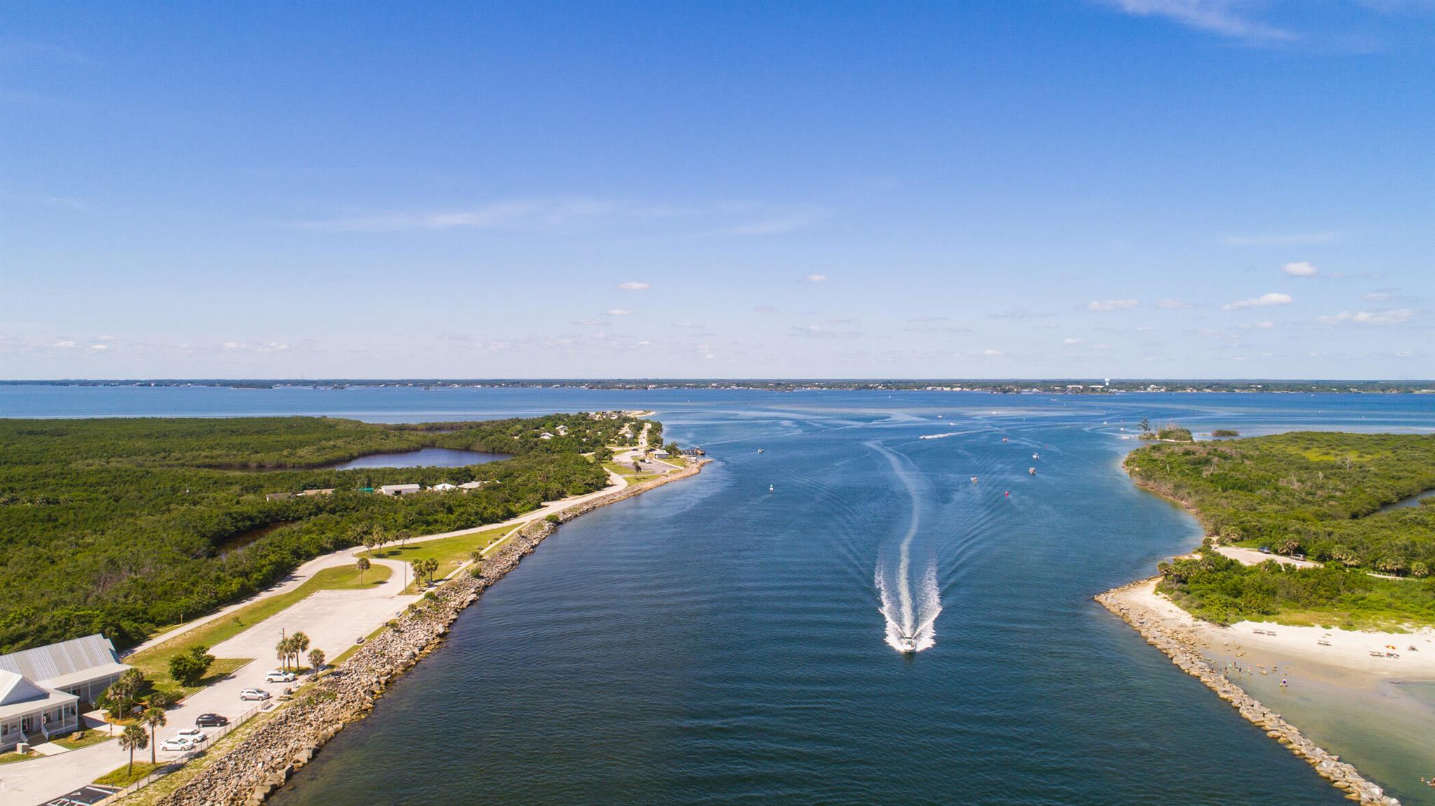 SEBASTIAN HIGHLANDS UNIT 5 - Residential