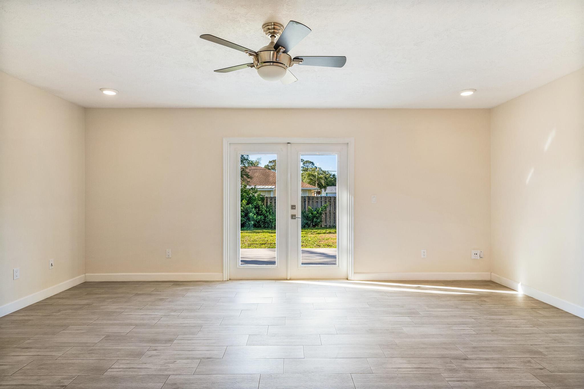 SEBASTIAN HIGHLANDS UNIT 5 - Residential