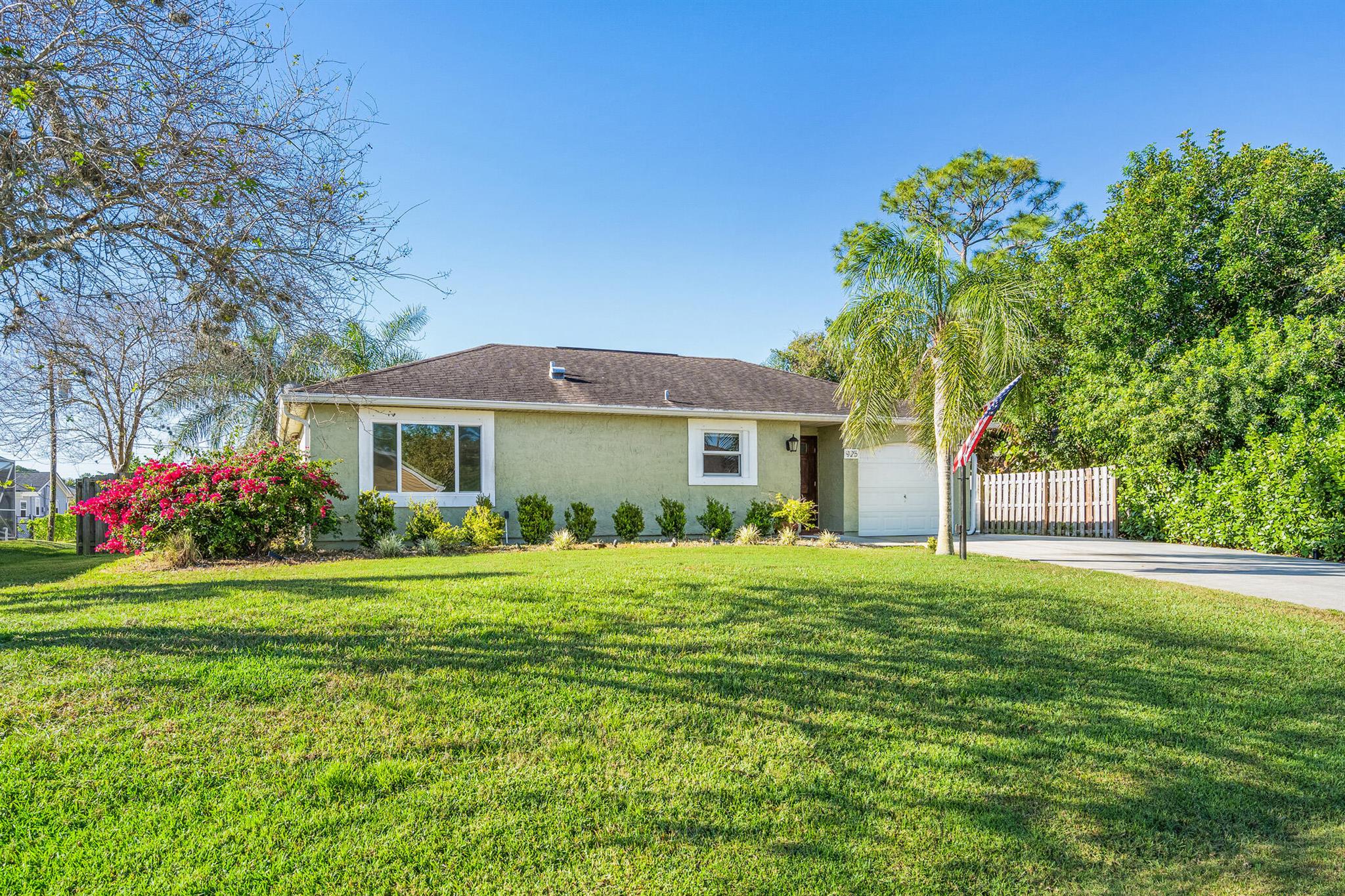 SEBASTIAN HIGHLANDS UNIT 5 - Residential