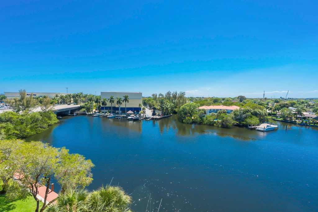Photo of 22 Royal Palm Way #Ph606, Boca Raton, FL 33432 (MLS # B26008590)