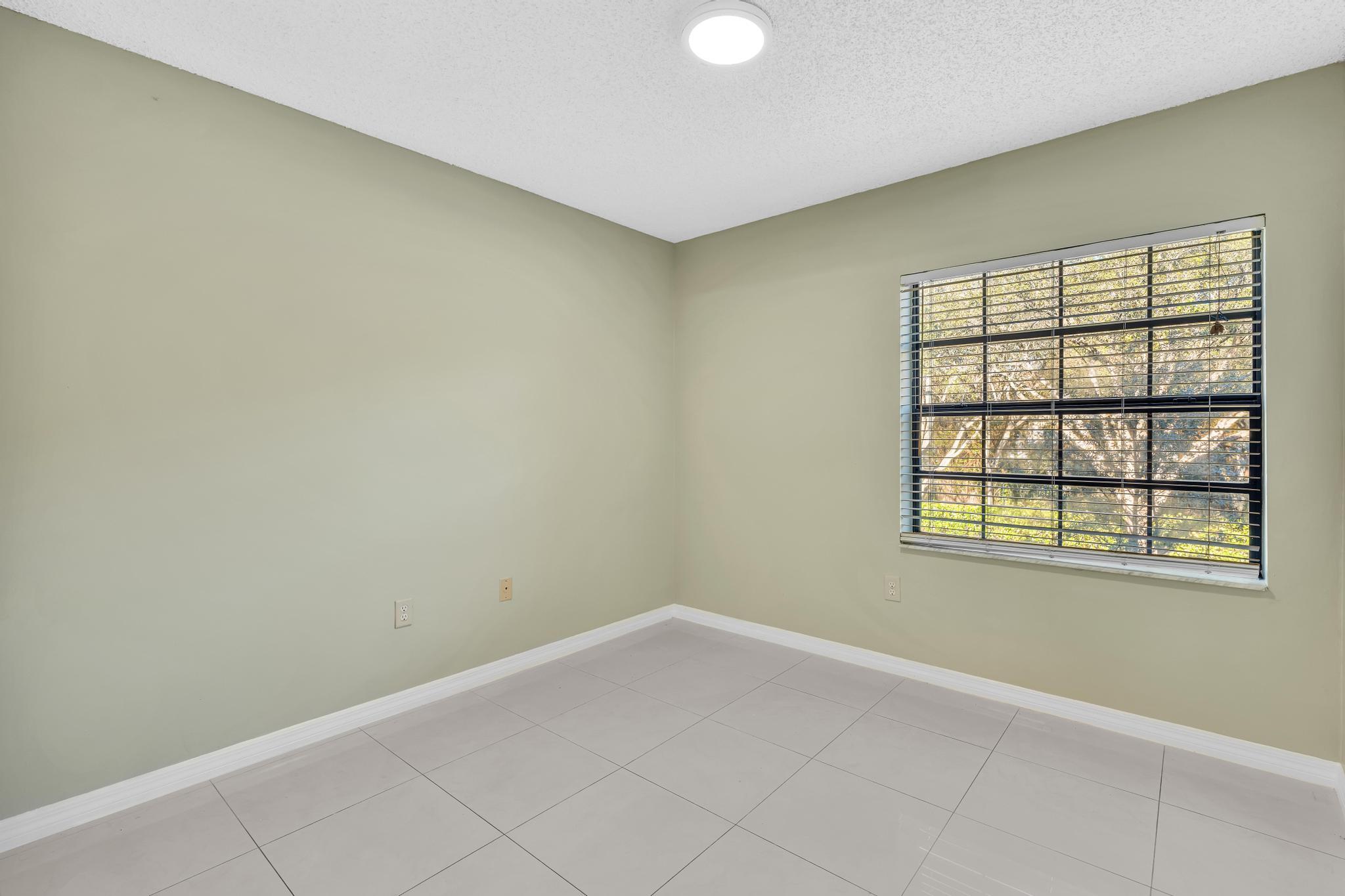 OPTIMA VILLAGE I-E CONDO - Residential