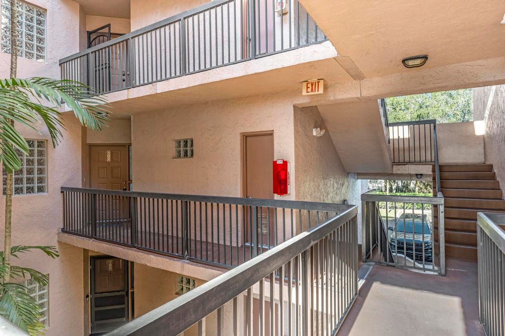 Photo of 10790 NW 14th Street #192, Plantation, FL 33322 (MLS # B26011107)