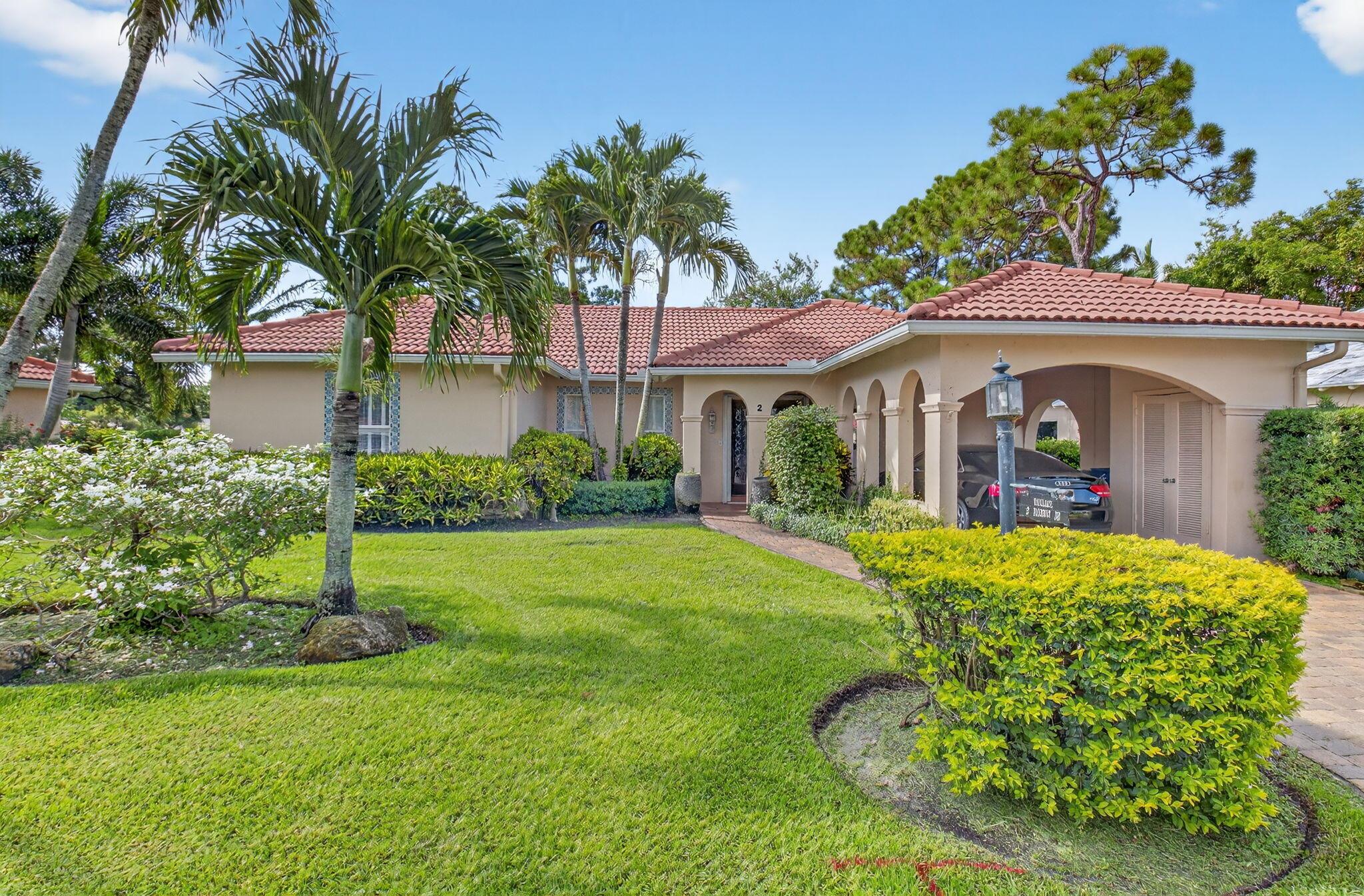 2 Fairway Drive, Boynton Beach, FL, 33436/$749,900 4 2 Fairway Drive