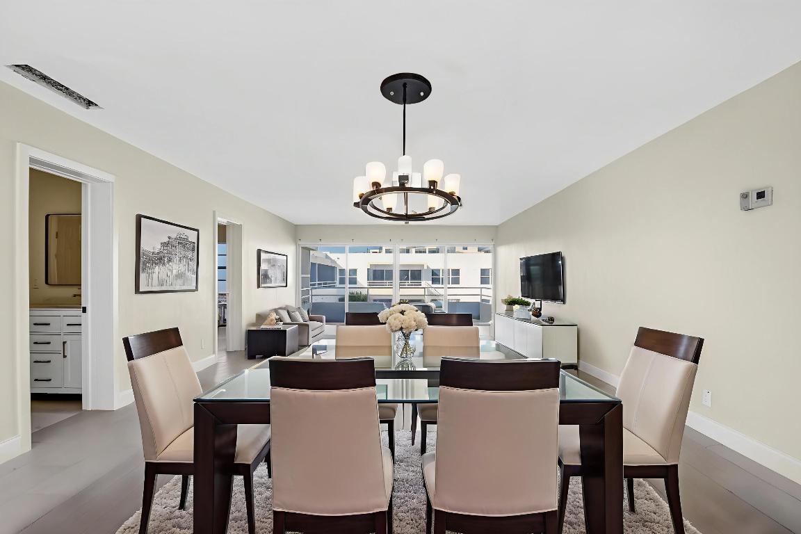CARLTON HOUSE CONDO - Residential