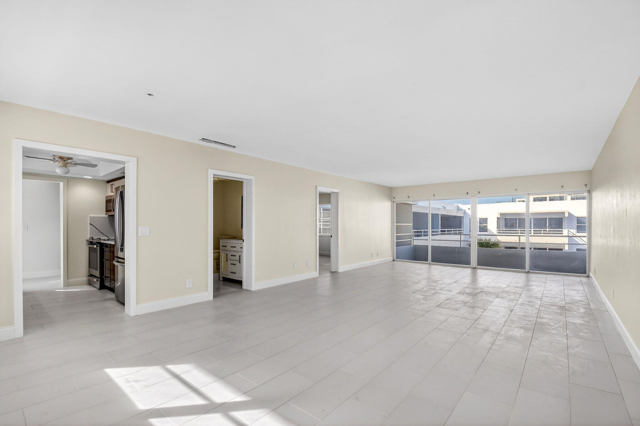 CARLTON HOUSE CONDO - Residential