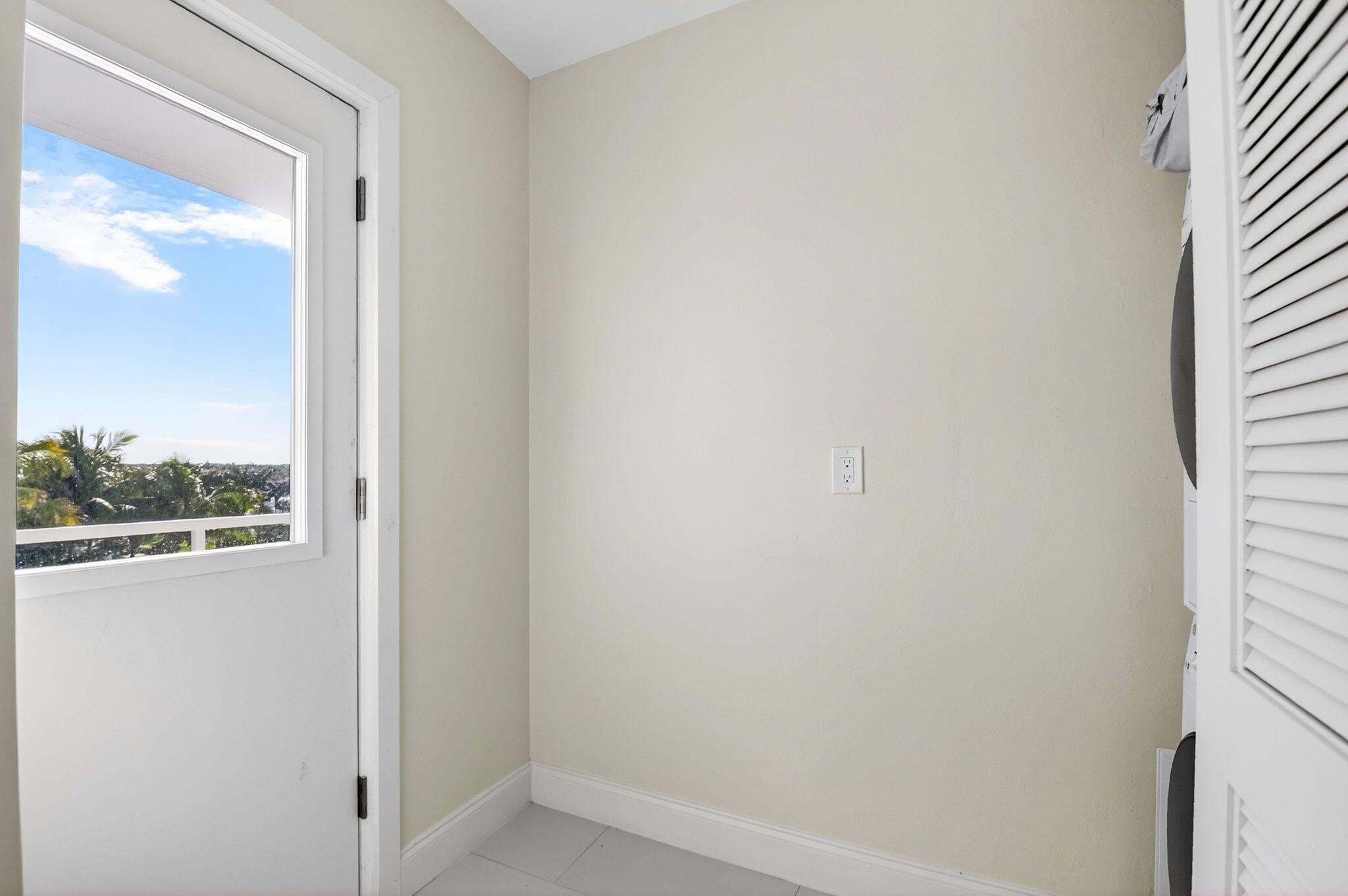 CARLTON HOUSE CONDO - Residential