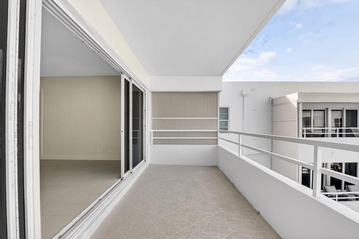 CARLTON HOUSE CONDO - Residential