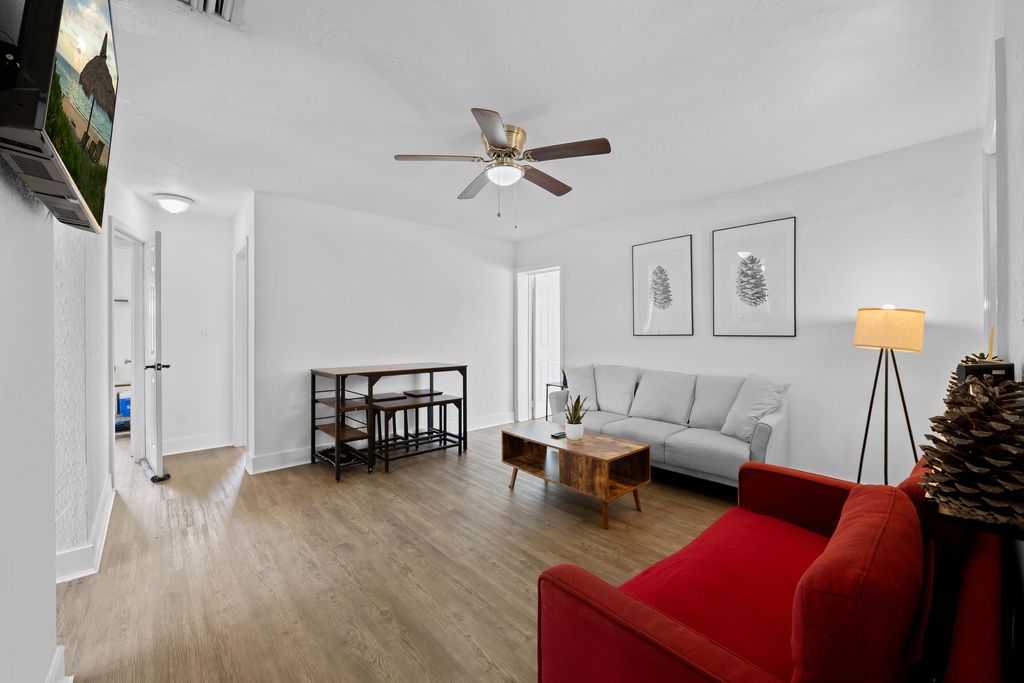 Photo of 2571 NW 18th Court, Fort Lauderdale, FL 33311 (MLS # B26031578)