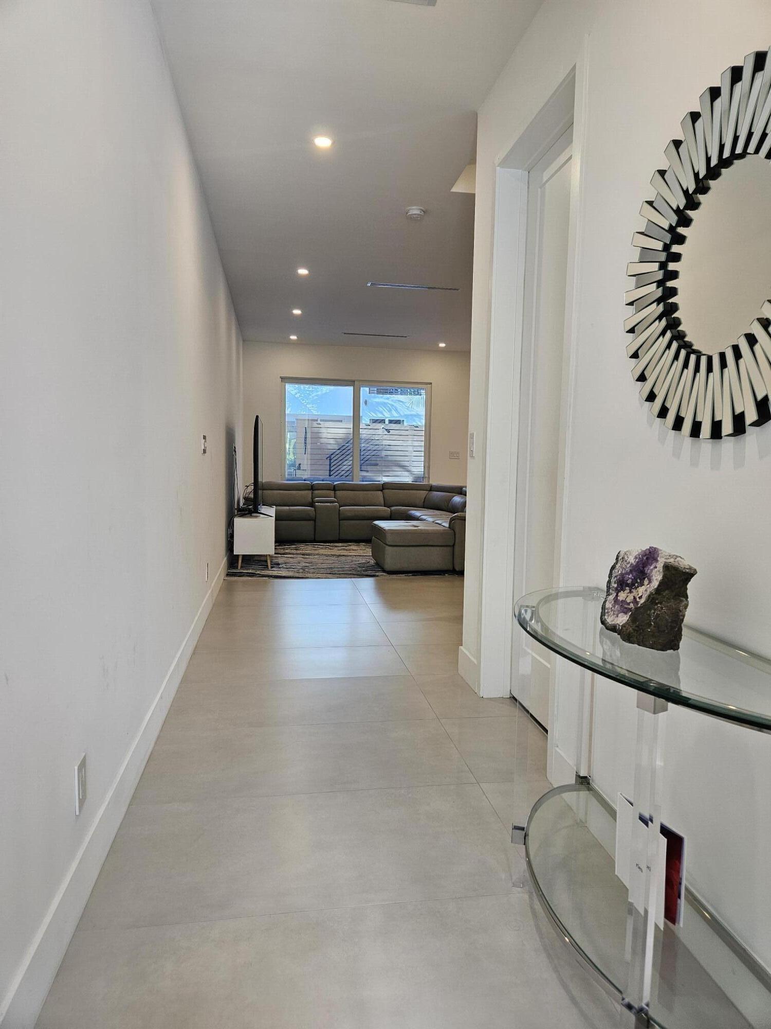 2275 SE 7th Street