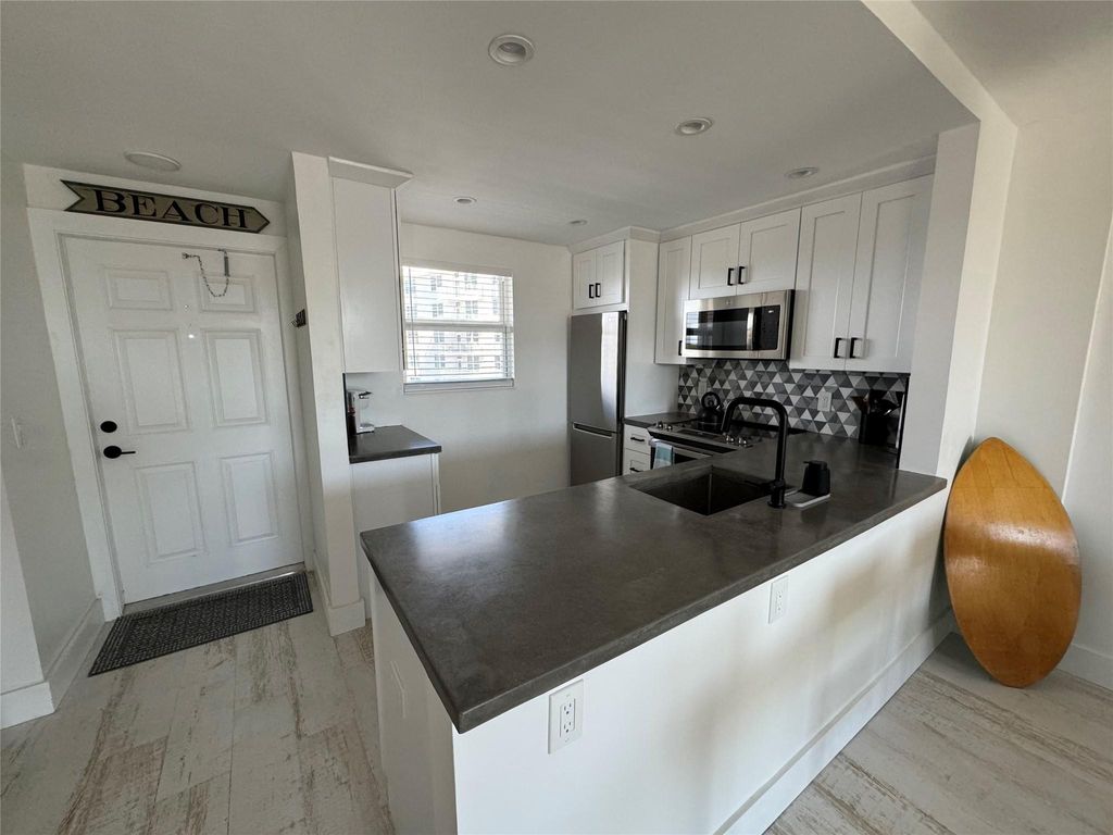 Photo of 2929 S Ocean Boulevard #513, Boca Raton, FL 33432 (MLS # F10426908)