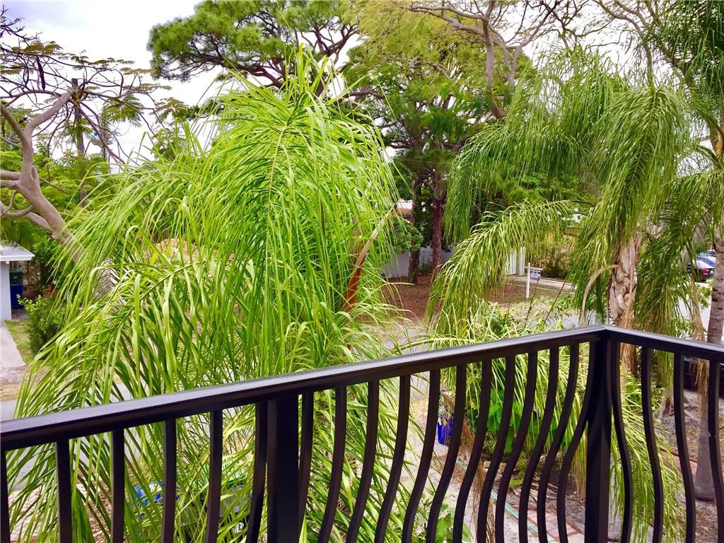 Villa Capri - Residential