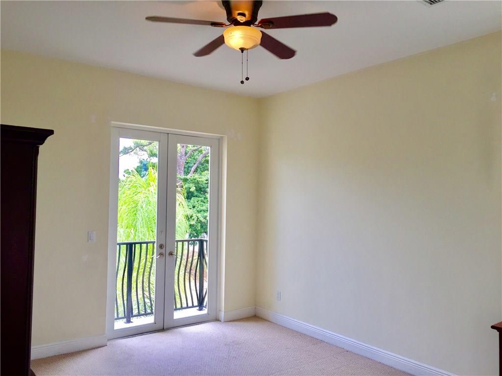 Villa Capri - Residential